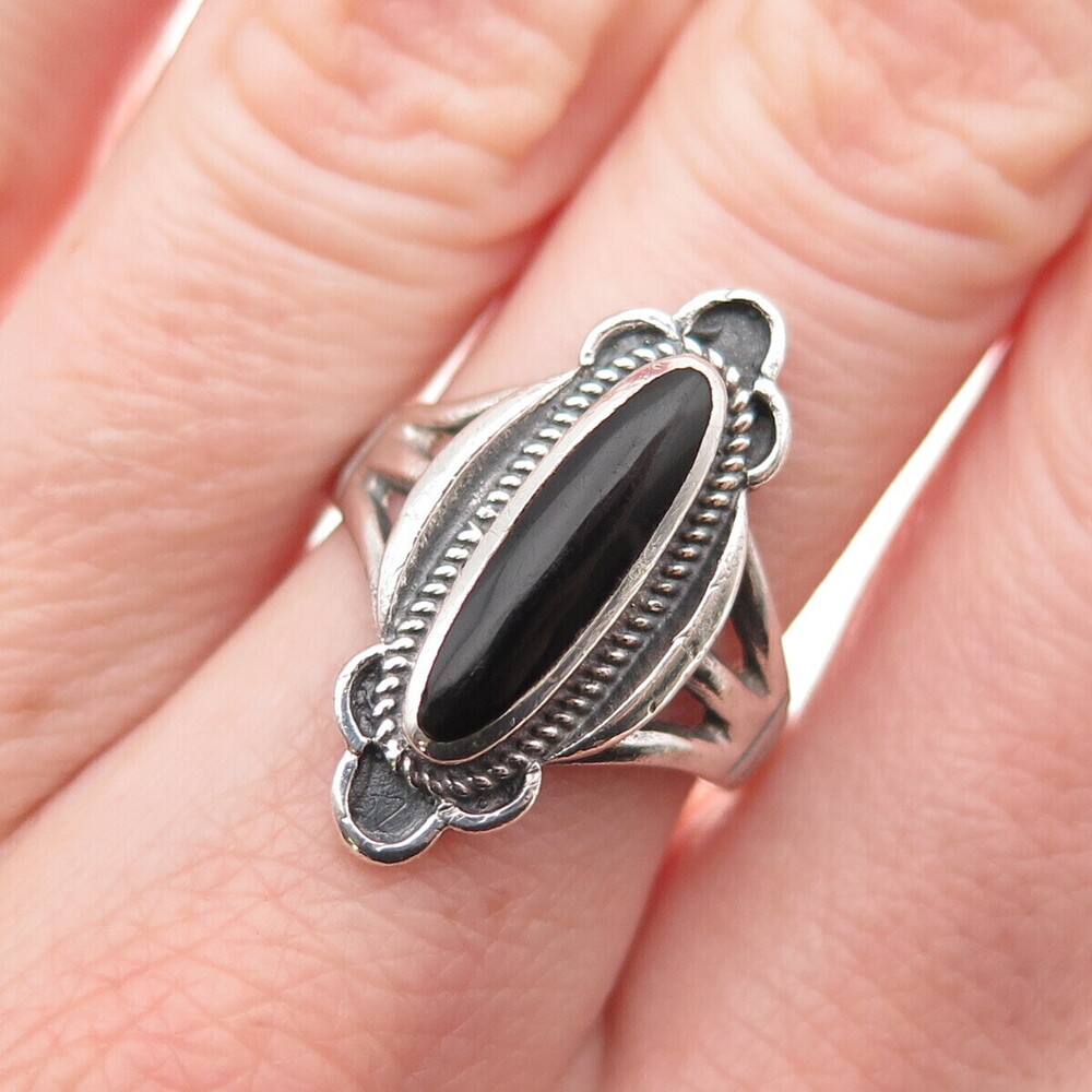 925 Sterling Silver Vintage Real Black Onyx Floral Oxidized Ring Size 7